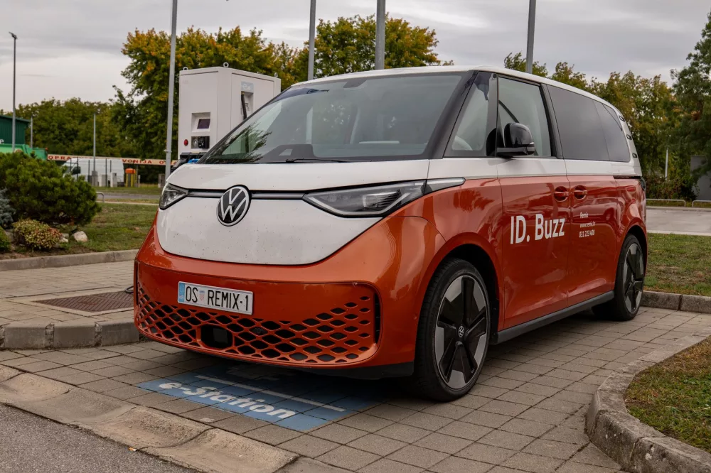 My Anticipation for the 2025 VW Bus: What We Can Expect from the ID. Buzz LWB